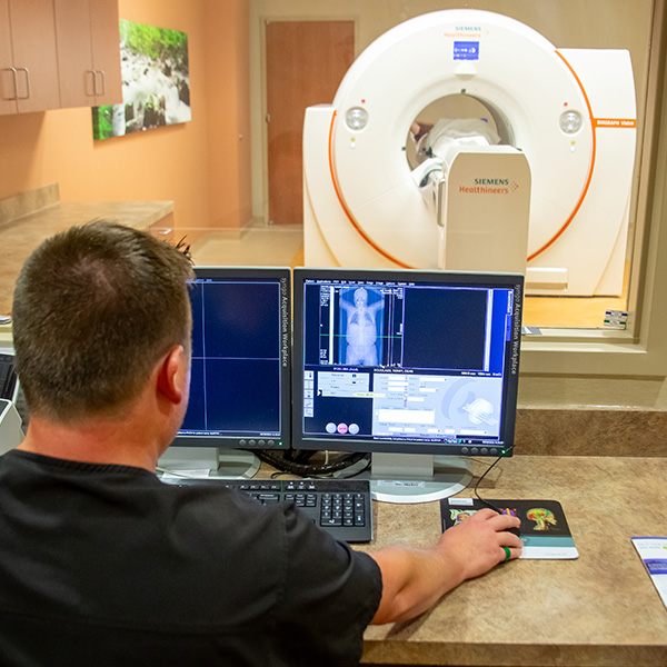 Tech-watching-PSMA-PET-scan
